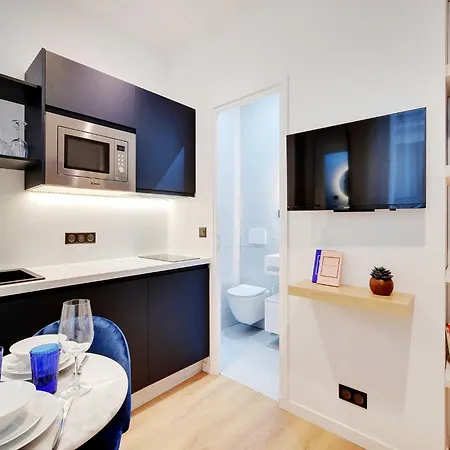 Appartamento Cozy Parisian 2p In The Prestigious 8th Parigi